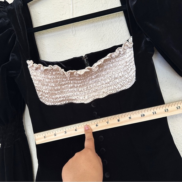 HOUSE OF CB 'Azaria' Black & Vintage Cream Mini Dress NWOT XS longer length - Picture 8 of 14